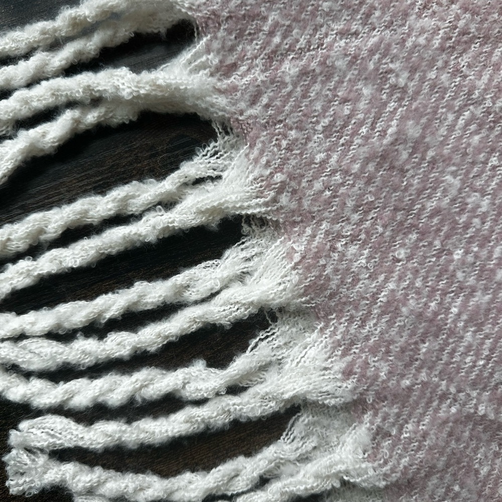 Gentle Fawn Cozy Oversized Fringe Trim Blanket Scarf NWT - Picture 11 of 11